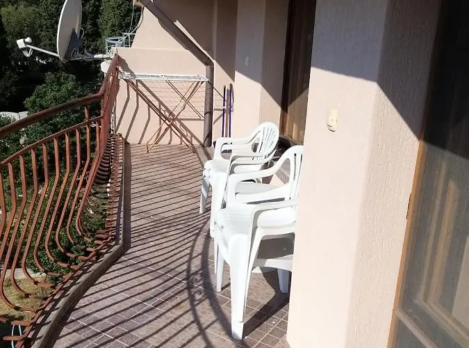 Lägenhet гр.бургас кв.сарафово Burgas